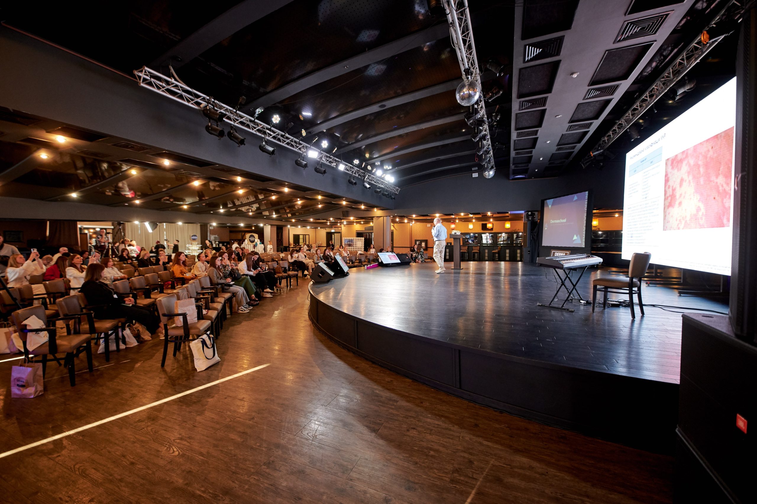 Конференції та Семінари